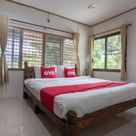 Oyo 909 Guiding Star Resort Chiang Mai Luaran gambar