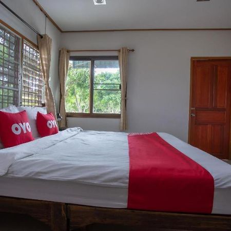 Oyo 909 Guiding Star Resort Chiang Mai Luaran gambar