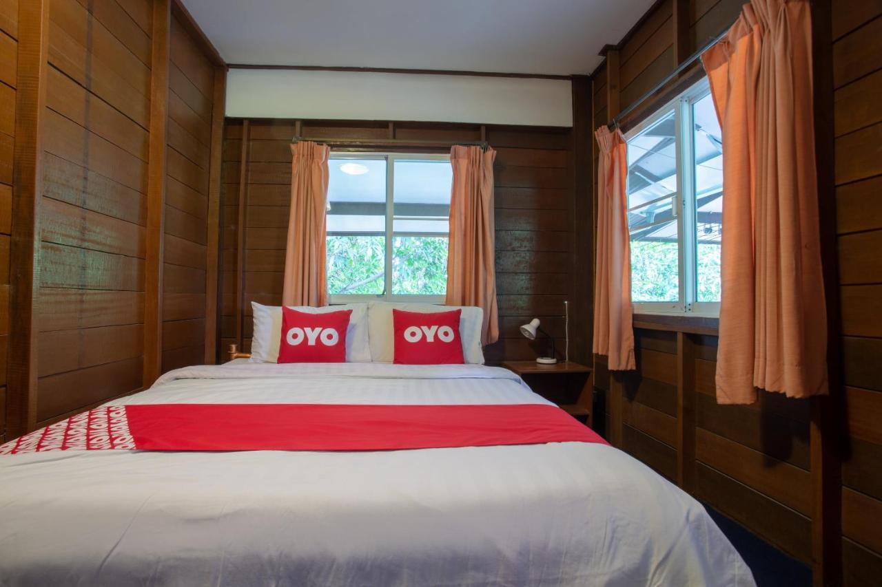 Oyo 909 Guiding Star Resort Chiang Mai Luaran gambar
