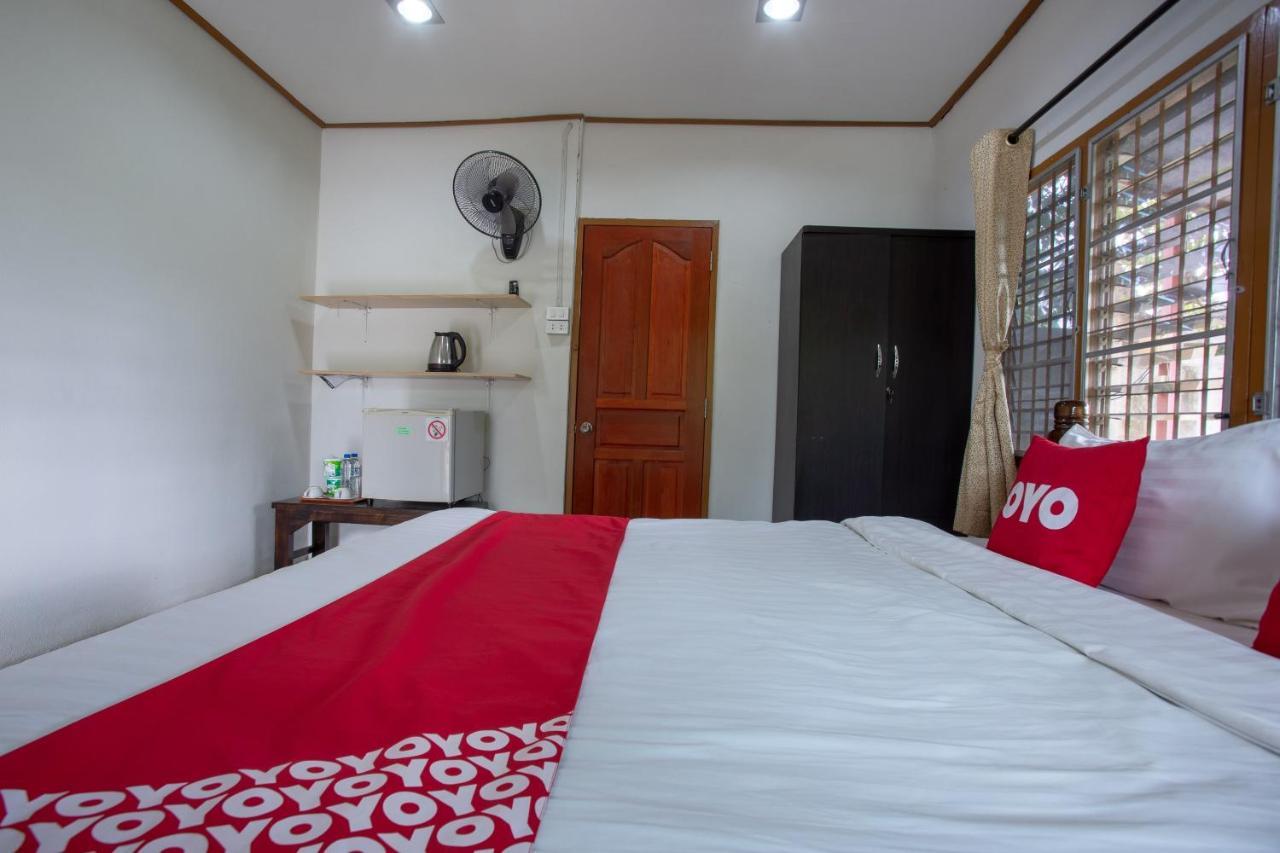 Oyo 909 Guiding Star Resort Chiang Mai Luaran gambar