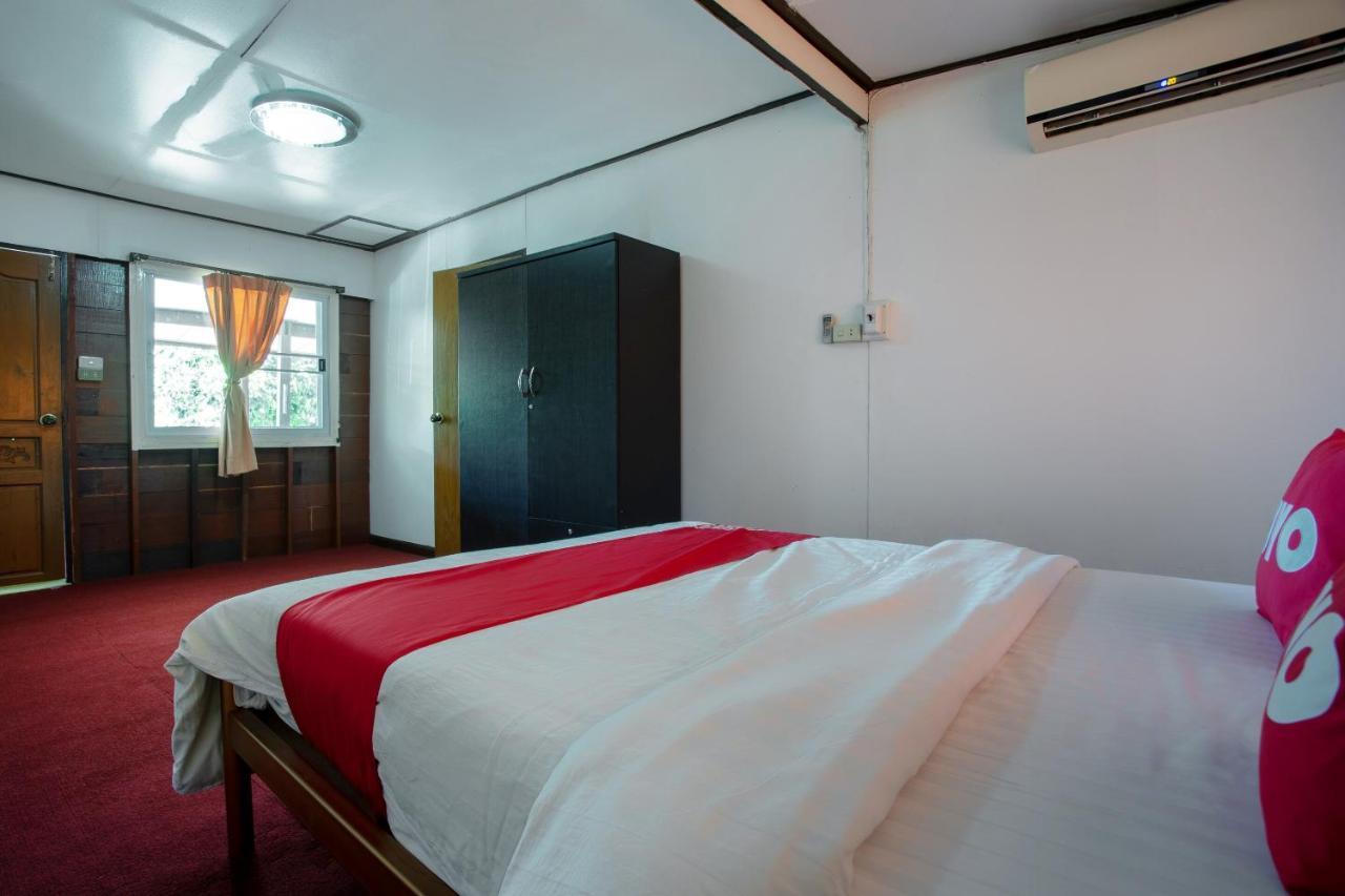 Oyo 909 Guiding Star Resort Chiang Mai Luaran gambar