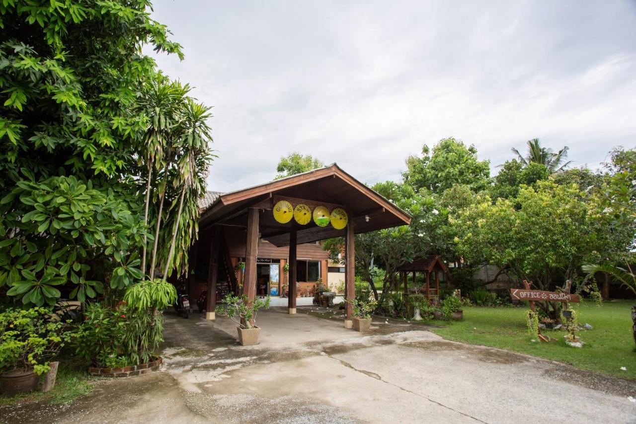 Oyo 909 Guiding Star Resort Chiang Mai Luaran gambar