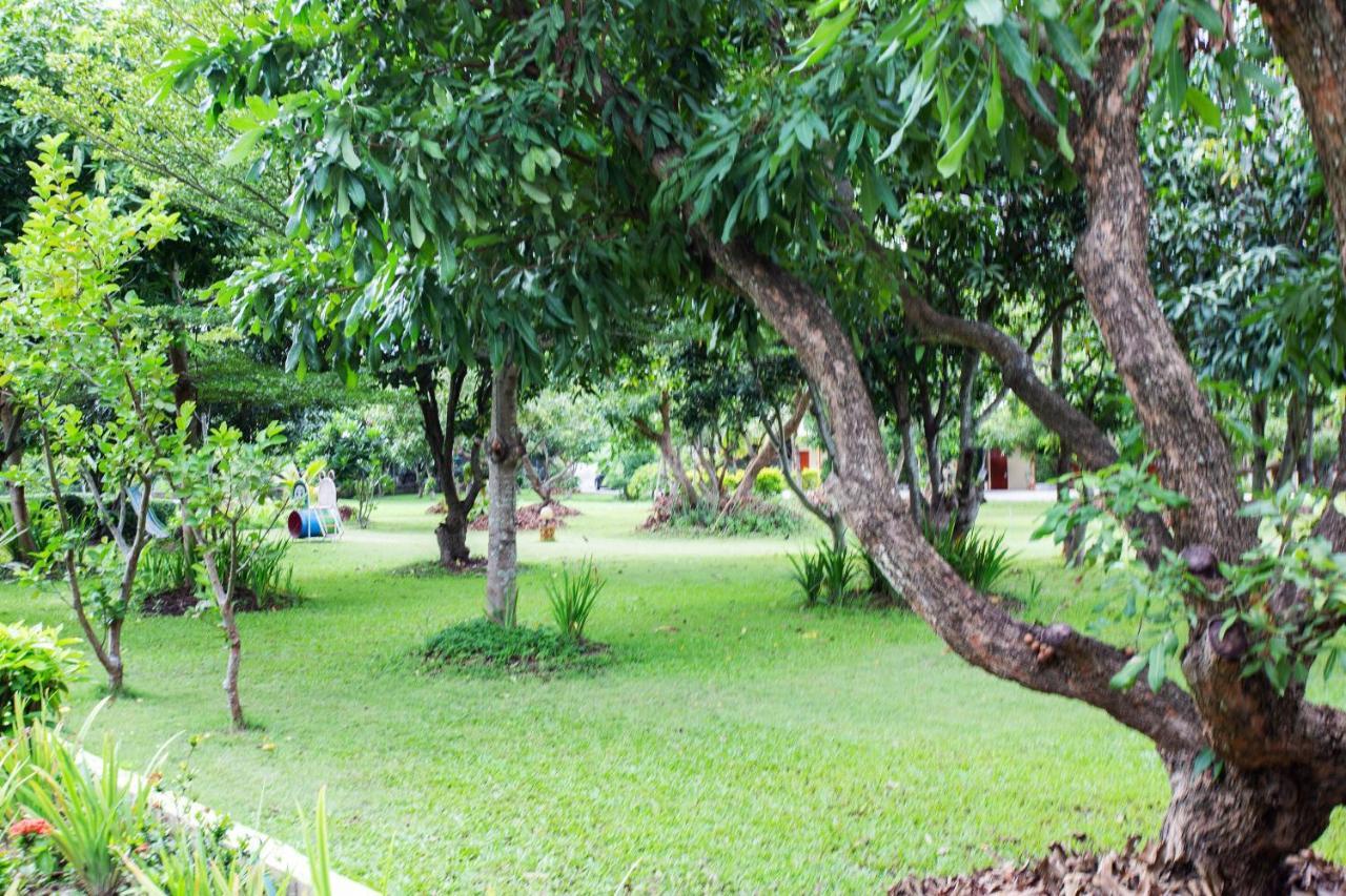Oyo 909 Guiding Star Resort Chiang Mai Luaran gambar