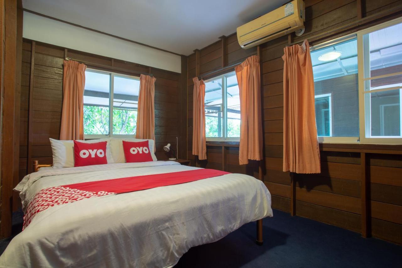 Oyo 909 Guiding Star Resort Chiang Mai Luaran gambar