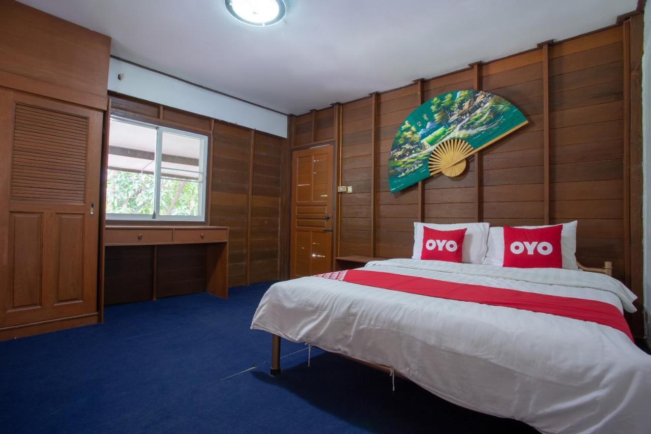 Oyo 909 Guiding Star Resort Chiang Mai Luaran gambar