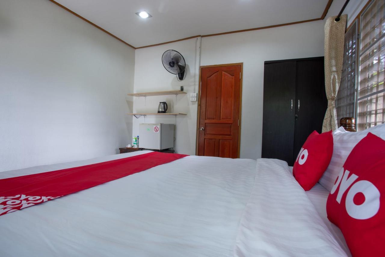 Oyo 909 Guiding Star Resort Chiang Mai Luaran gambar