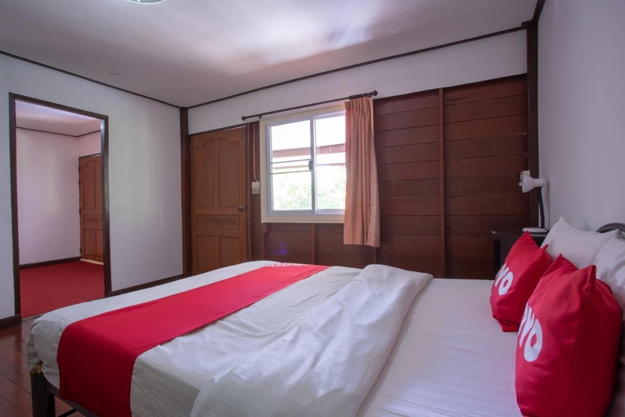 Oyo 909 Guiding Star Resort Chiang Mai Luaran gambar