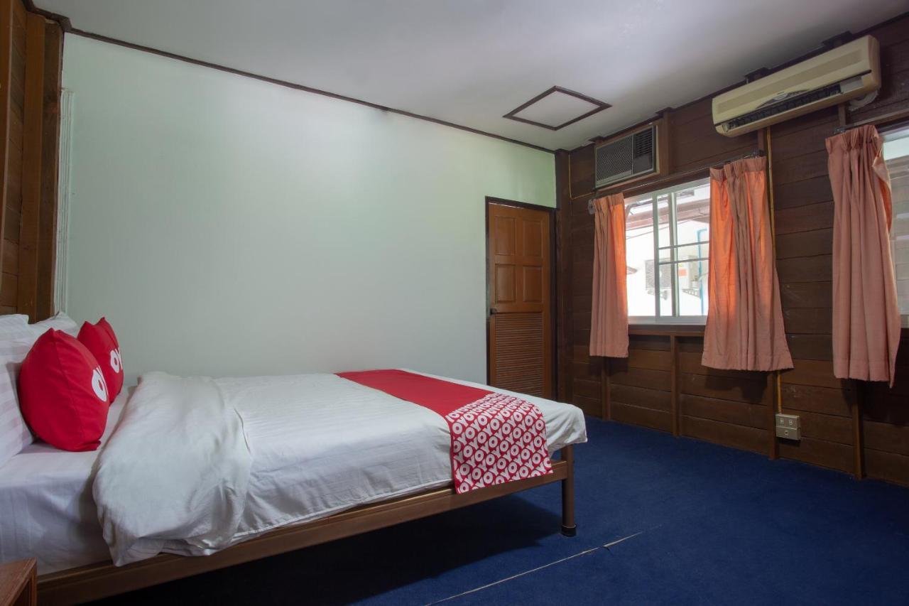 Oyo 909 Guiding Star Resort Chiang Mai Luaran gambar