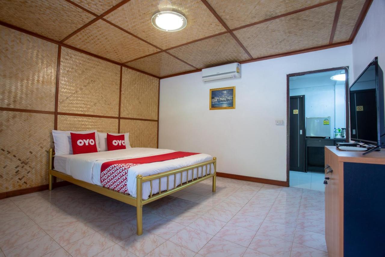 Oyo 909 Guiding Star Resort Chiang Mai Luaran gambar
