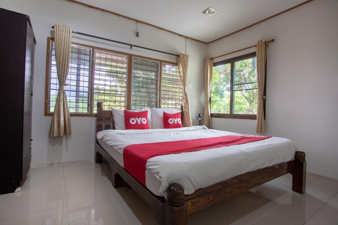Oyo 909 Guiding Star Resort Chiang Mai Luaran gambar