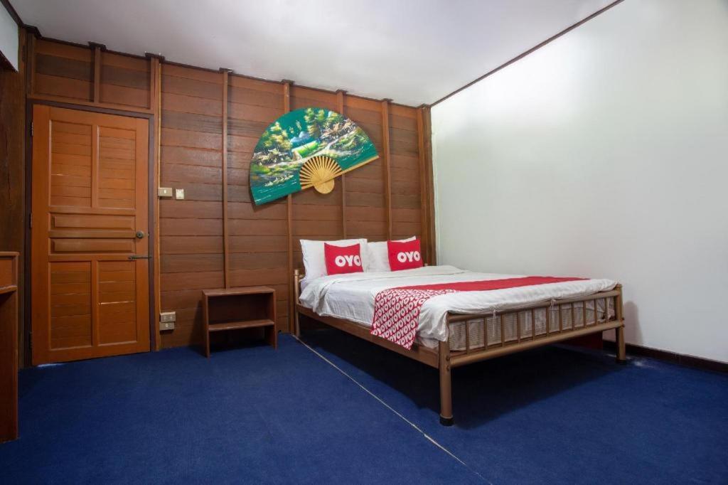 Oyo 909 Guiding Star Resort Chiang Mai Luaran gambar