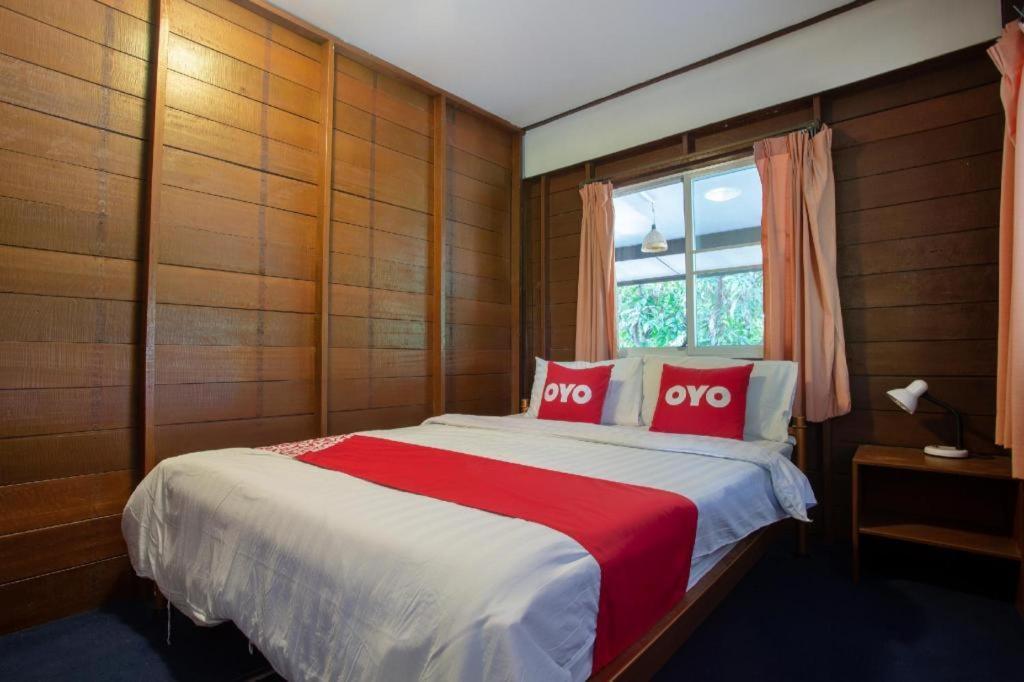 Oyo 909 Guiding Star Resort Chiang Mai Luaran gambar