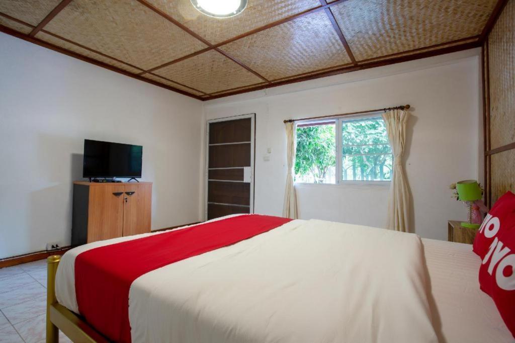 Oyo 909 Guiding Star Resort Chiang Mai Luaran gambar