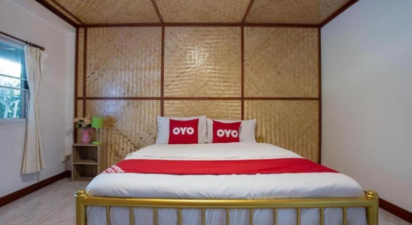 Oyo 909 Guiding Star Resort Chiang Mai Luaran gambar