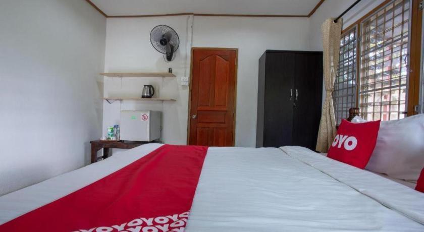 Oyo 909 Guiding Star Resort Chiang Mai Luaran gambar