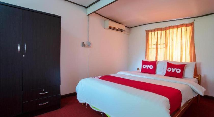 Oyo 909 Guiding Star Resort Chiang Mai Luaran gambar
