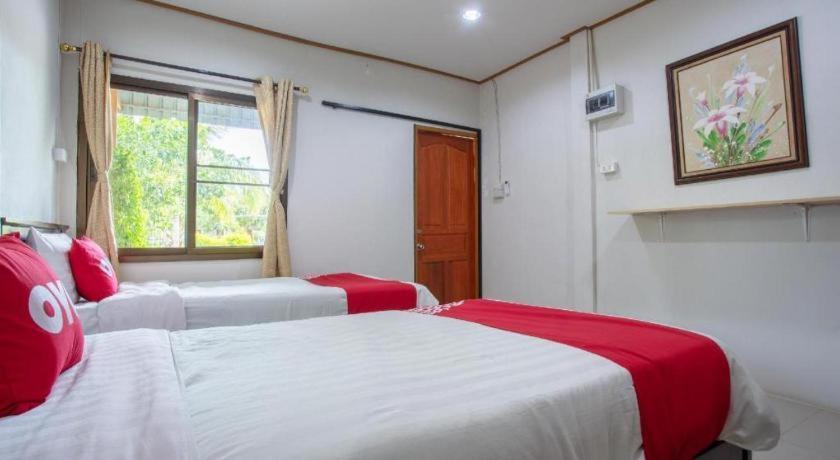 Oyo 909 Guiding Star Resort Chiang Mai Luaran gambar