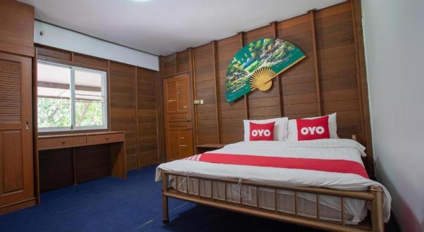 Oyo 909 Guiding Star Resort Chiang Mai Luaran gambar