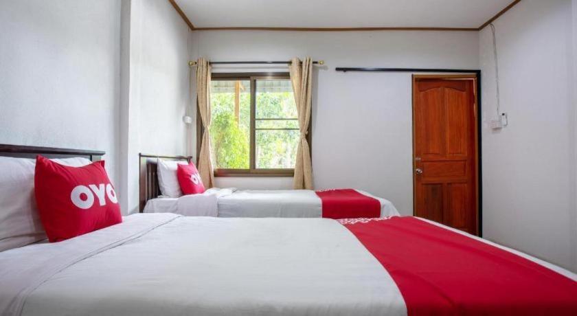Oyo 909 Guiding Star Resort Chiang Mai Luaran gambar